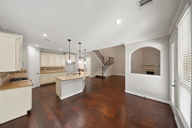 107 Jordans Place, Montgomery, TX 77316