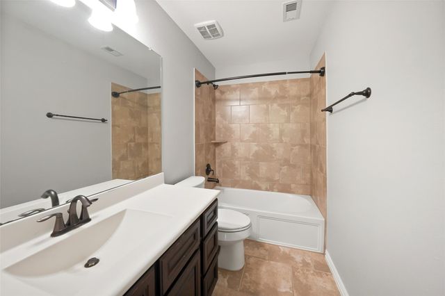 107 Jordans Place, Montgomery, TX 77316