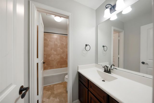 107 Jordans Place, Montgomery, TX 77316