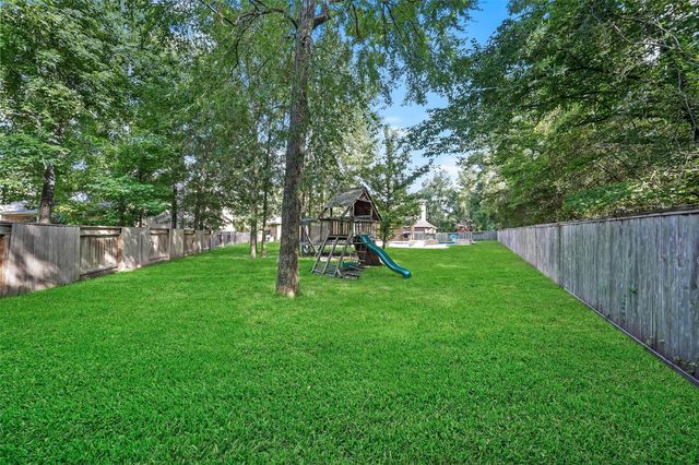 107 Jordans Place, Montgomery, TX 77316