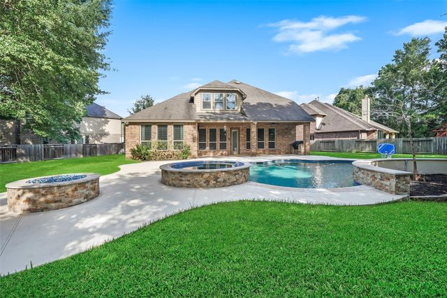 107 Jordans Place, Montgomery, TX 77316