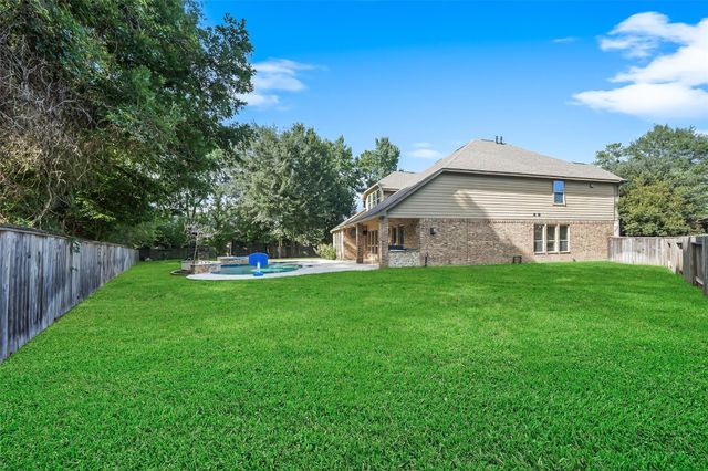107 Jordans Place, Montgomery, TX 77316