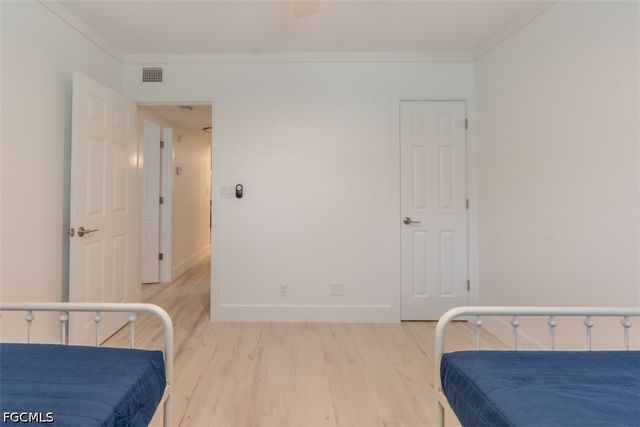 1100 Gulf Shore BLVD N 110, Naples, FL 34102