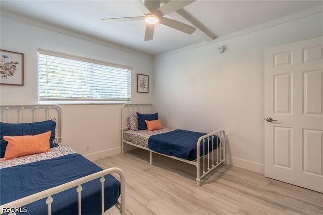 1100 Gulf Shore BLVD N 110, Naples, FL 34102