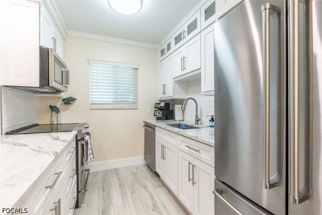 1100 Gulf Shore BLVD N 110, Naples, FL 34102