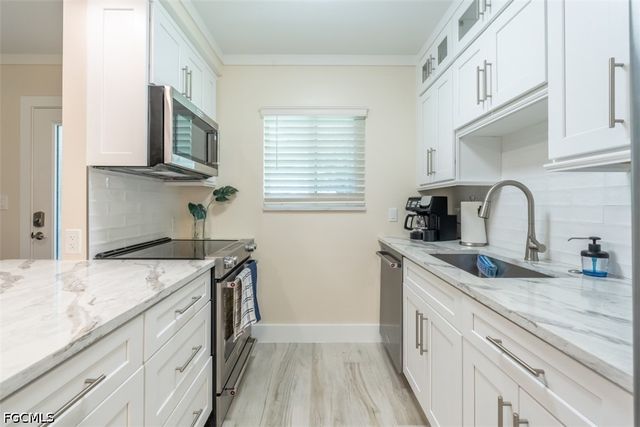 1100 Gulf Shore BLVD N 110, Naples, FL 34102