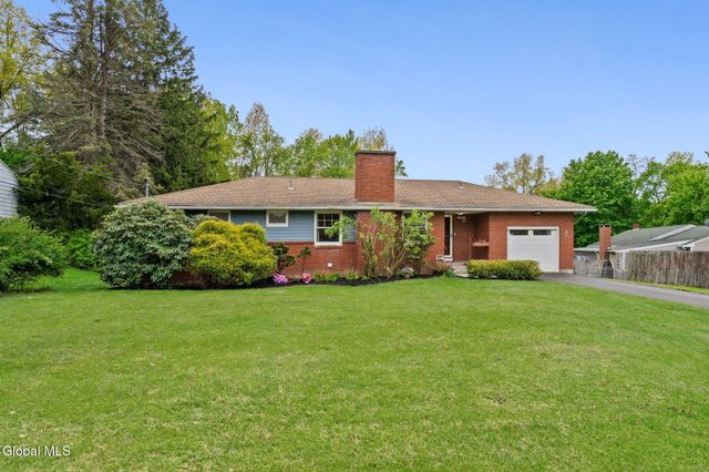 19 Sylvan Lane, North Greenbush, NY 12180