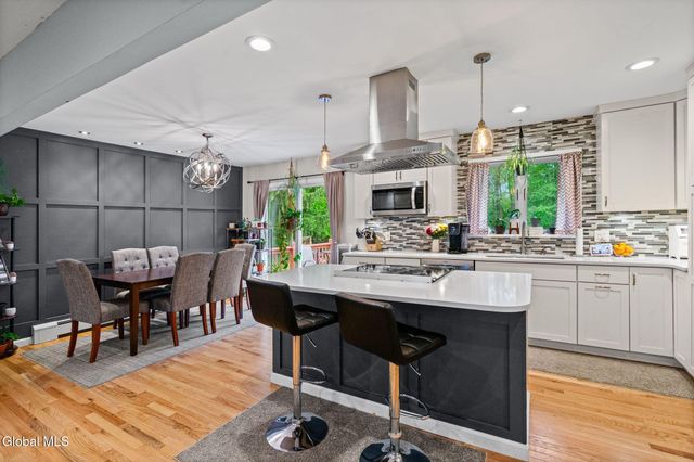 19 Sylvan Lane, North Greenbush, NY 12180
