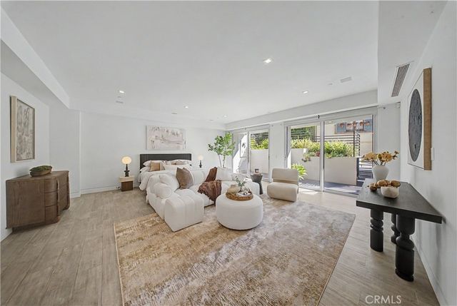 9459 Beverly Crest, Los Angeles, CA 90210