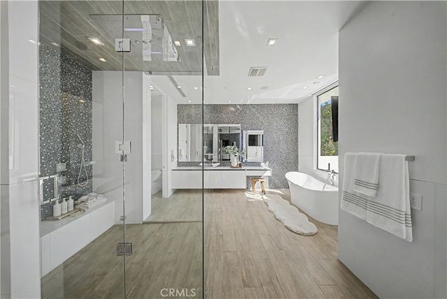 9459 Beverly Crest, Los Angeles, CA 90210