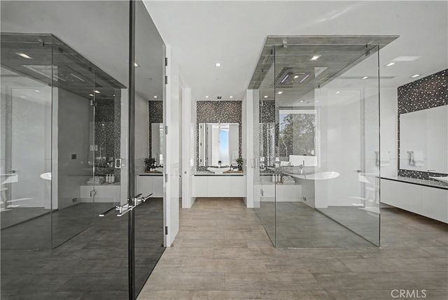 9459 Beverly Crest, Los Angeles, CA 90210