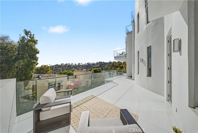 9459 Beverly Crest, Los Angeles, CA 90210