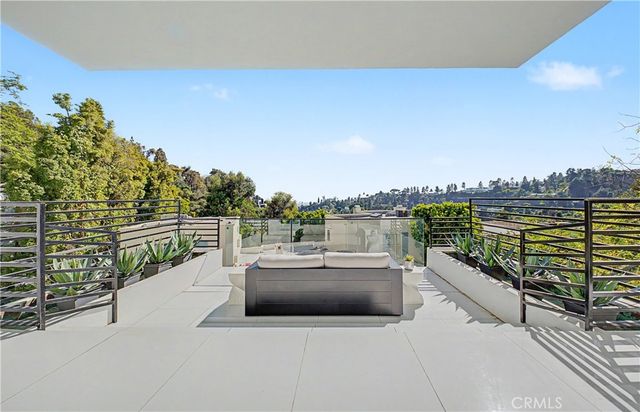9459 Beverly Crest, Los Angeles, CA 90210