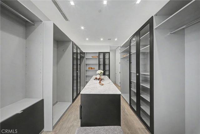 9459 Beverly Crest, Los Angeles, CA 90210