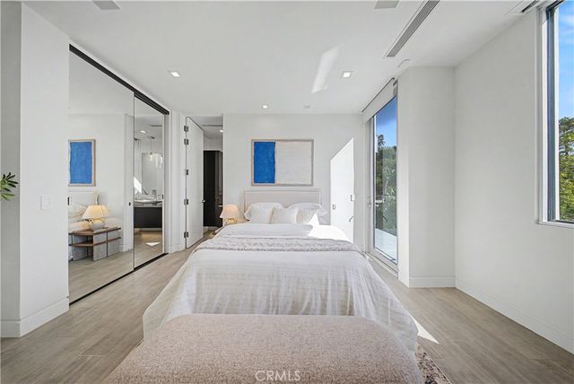 9459 Beverly Crest, Los Angeles, CA 90210