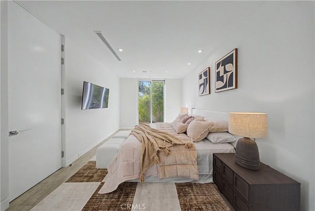 9459 Beverly Crest, Los Angeles, CA 90210