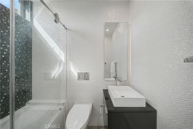 9459 Beverly Crest, Los Angeles, CA 90210
