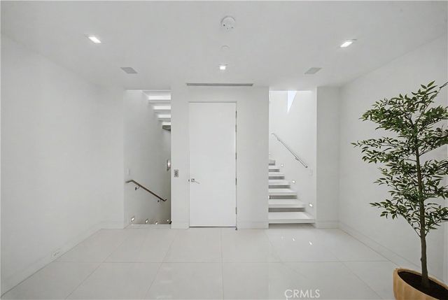 9459 Beverly Crest, Los Angeles, CA 90210