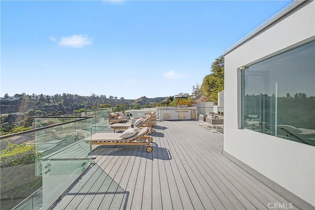 9459 Beverly Crest, Los Angeles, CA 90210