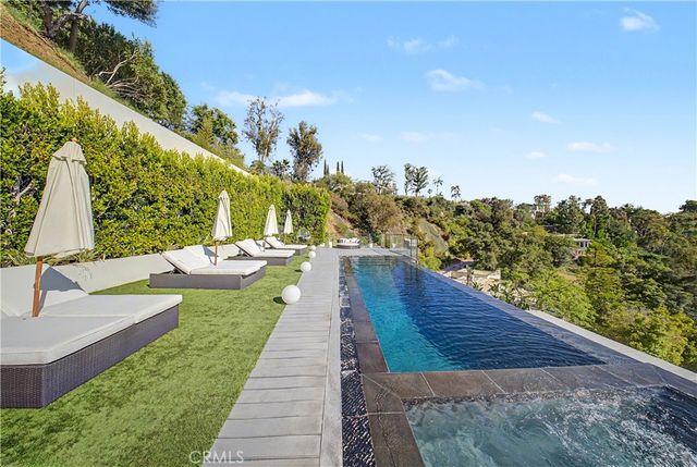 9459 Beverly Crest, Los Angeles, CA 90210