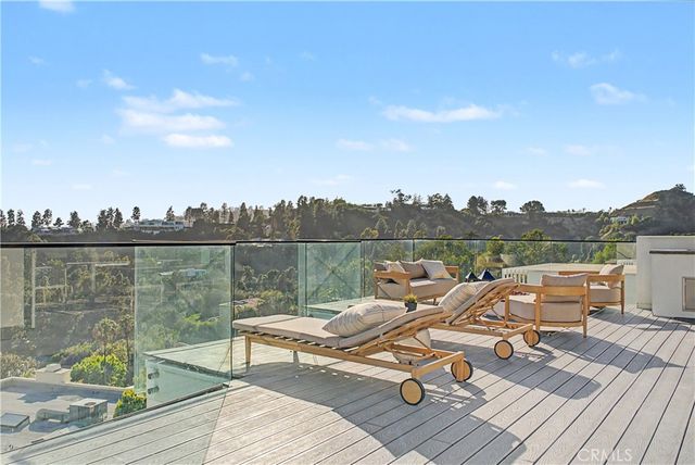 9459 Beverly Crest, Los Angeles, CA 90210