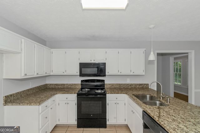 213 Robin Lane, Stockbridge, GA 30281