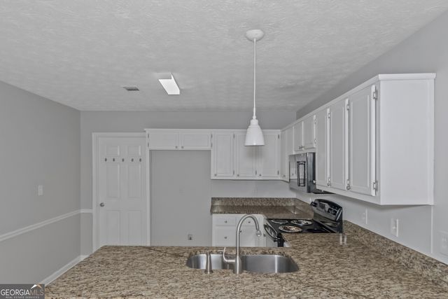 213 Robin Lane, Stockbridge, GA 30281