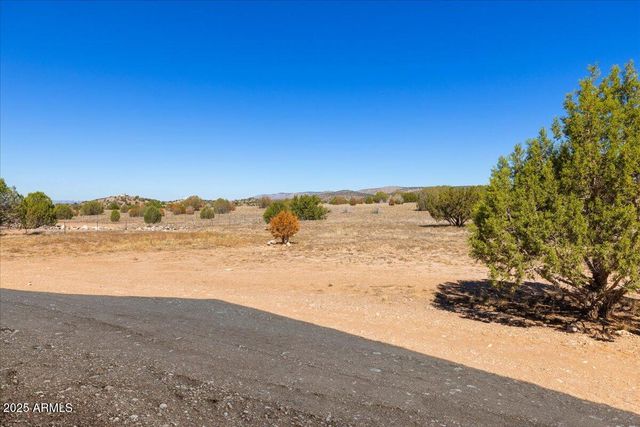 1220 E COUGAR RIDGE Road, Paulden, AZ 86334