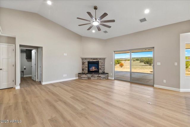 1220 E COUGAR RIDGE Road, Paulden, AZ 86334
