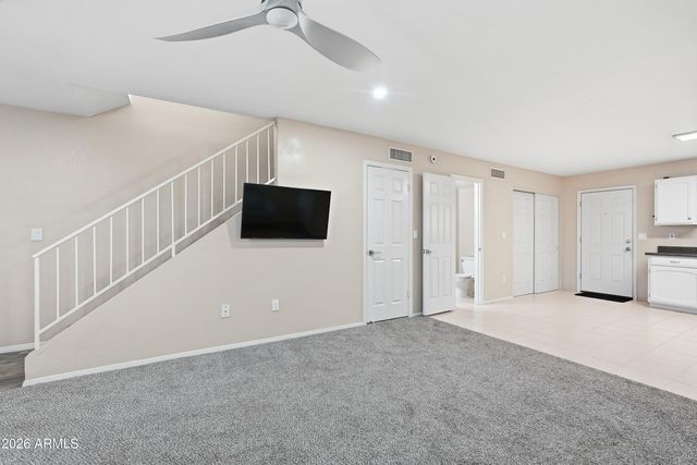 18239 N 40TH Street 121, Phoenix, AZ 85032