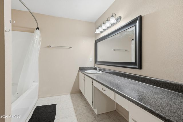 18239 N 40TH Street 121, Phoenix, AZ 85032