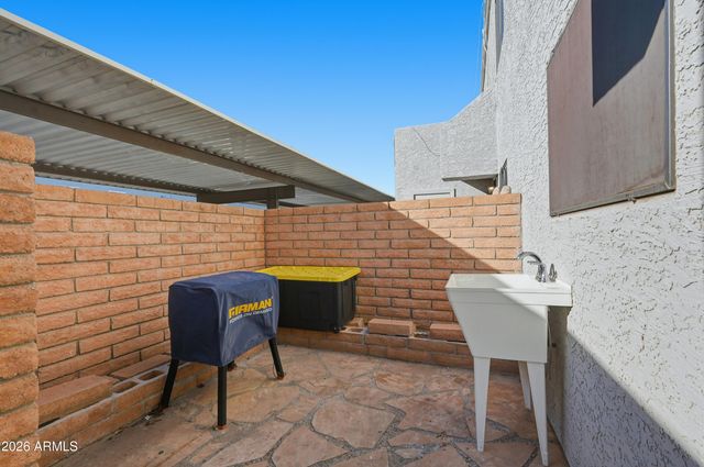 18239 N 40TH Street 121, Phoenix, AZ 85032