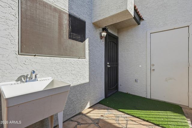 18239 N 40TH Street 121, Phoenix, AZ 85032