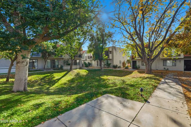 18239 N 40TH Street 121, Phoenix, AZ 85032