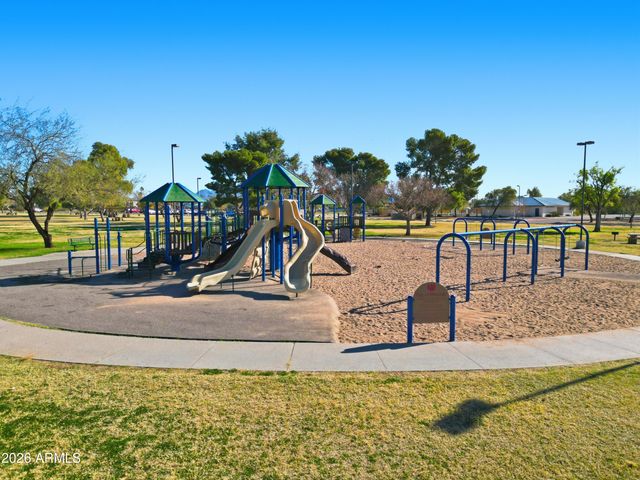 18239 N 40TH Street 121, Phoenix, AZ 85032