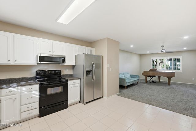 18239 N 40TH Street 121, Phoenix, AZ 85032