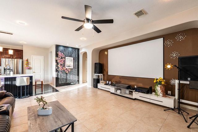5518 Gable Meadows Drive, Sugar Land, TX 77479