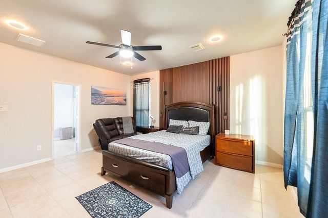 5518 Gable Meadows Drive, Sugar Land, TX 77479