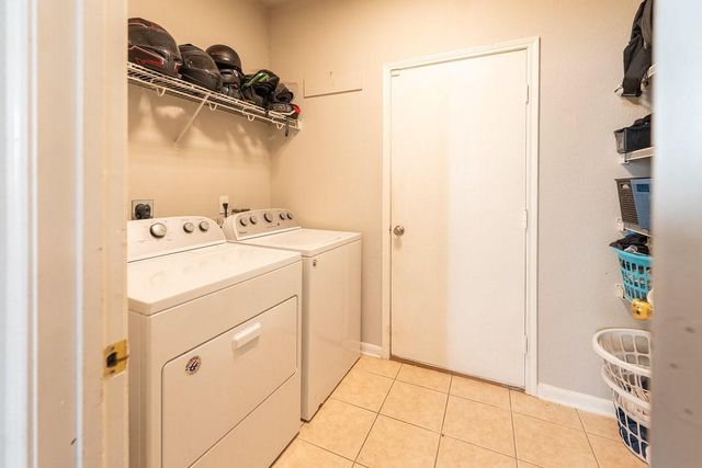 5518 Gable Meadows Drive, Sugar Land, TX 77479