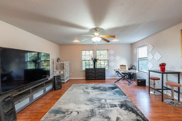 5518 Gable Meadows Drive, Sugar Land, TX 77479