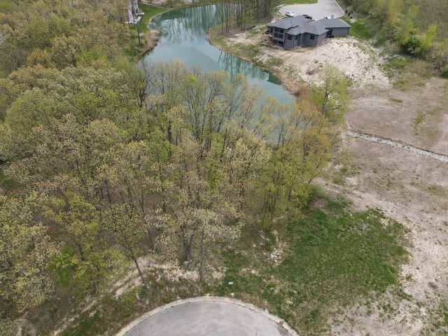 31 Davidano Court, Crown Point, IN 46307