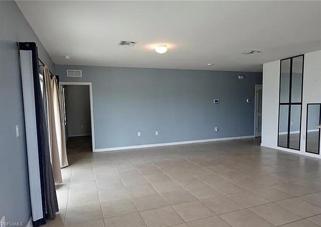 8350 Tortoise Isle CT, Lehigh Acres, FL 33972