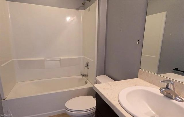 8350 Tortoise Isle CT, Lehigh Acres, FL 33972