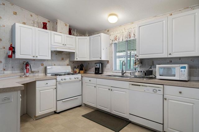 51555 Monroe Street 44, Indio, CA 92201