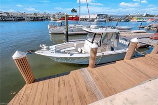 800 River Point DR # 212, Naples, FL 34102