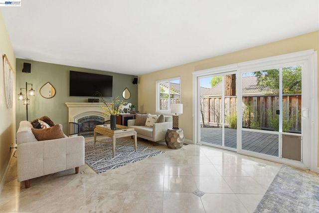 3593 3593 Whitehall Ct, Pleasanton, CA 94588