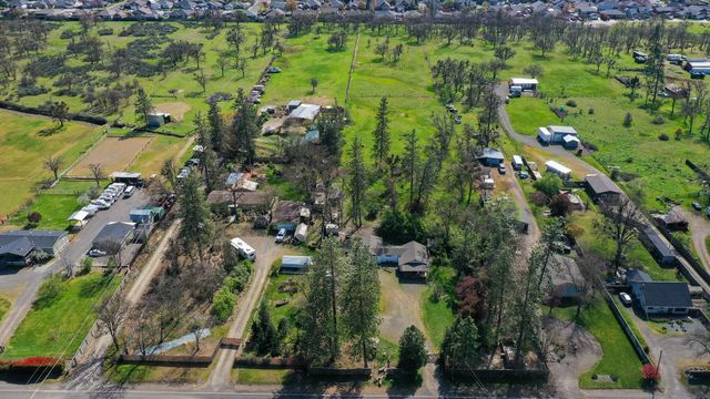 549 Wilson Road, Central Point, OR 97502