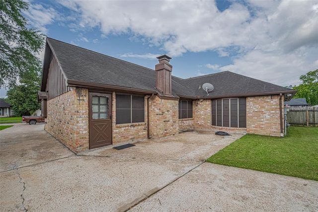 10518 Huntington Dale Drive, Houston, TX 77099