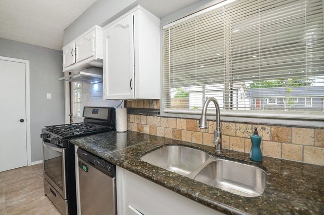6322 Clemson Street, Houston, TX 77092