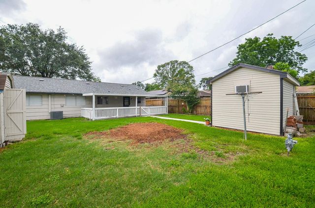 6322 Clemson Street, Houston, TX 77092